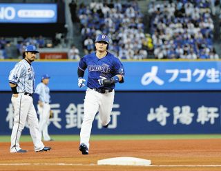 木下雄介さんの勇姿いつまでも…友人製作の特製Tシャツ【中日・小林広報