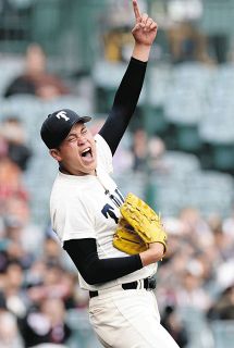 夏の甲子園で6試合83奪三振…徳島商・板東英二の伝説は“試合前の朝”にあった 監督「球場に行く前に投げ込め」