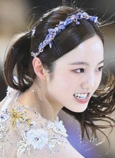 「完全にアイドルやん」本田真凜『春コーデ』公開に絶賛の声「どこのアナウンサーかと…」