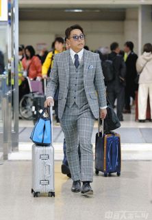 沖縄到着　岡林