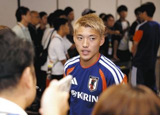 57歳・三浦知良、プロ40年目の新天地で背番号は『11』「辞める選択は