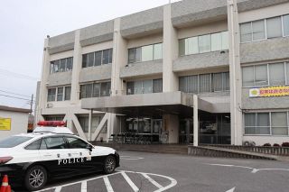 愛知県安城市の矢作川堤防でオートバイの男性が死亡　乗用車と正面衝突