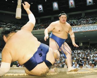 WBOAPフェザー級で世界4位・藤田健児が5回58秒KO防衛 10カウント