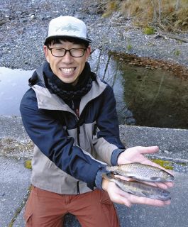 早くも渓流開幕　渓魚３種に入渓者ら笑顔　滋賀県甲賀市・田村川