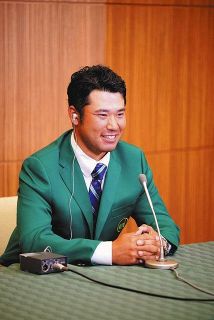 松山英樹が帰国記者会見「日本人でもグリーンジャケットを着ることができると証明した」