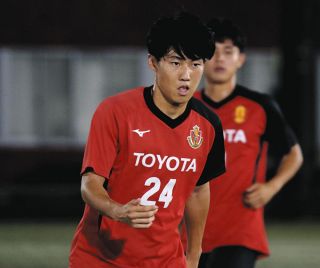 名古屋グランパス ヨンセン ユニフォーム