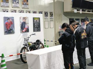 【全日本選抜オート】場内に鈴木辰己さんの献花台設置