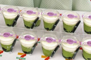 新感覚！？「まぜまぜスイーツ西尾の抹茶ラテ」　ストローからわらび餅、愛知、岐阜、三重のセブン－イレブンで28日発売
