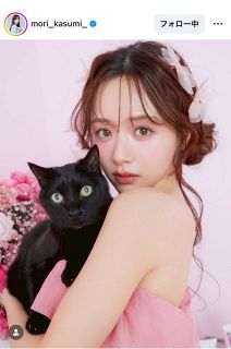 ◇内田理央、笑顔のウエディングドレス姿【写真】：中日スポーツ・東京