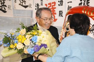 「安心して暮らせる社会を」金田憲治さん無投票３選　長野・下條村長選挙