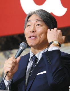 【巨人・松井新監督、一問一答①】長嶋茂雄さんとの“約束”は…「みなさんご自由に考察してください。私と長嶋さんだけのもの」