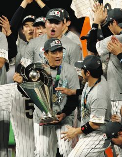 世界一奪還の侍ジャパン・栗山前監督にコミッショナー特別賞、巨人・原前監督に功労賞　ＮＰＢが発表