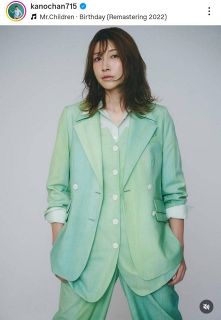 ◇菅野智之、巨人・長野久義の引退セレモニーに登場し花束【写真複数
