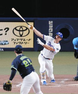 今季初スタメンマスクの35歳・大野奨太「持ち味を出せた」19歳・上田洸