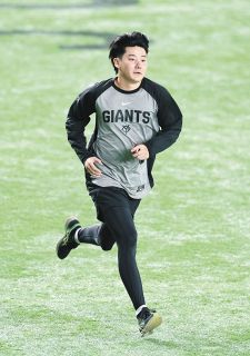 巨人】ソフトバンクから移籍の松田宣浩、背番号「23」のユニホーム初