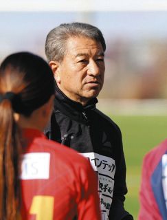 ラブリッジ名古屋、磯村監督が今季限り退任 「今回の決断を尊重したいと思います。良いクラブは常に進歩していかなければなりません」【なでしこリーグ】