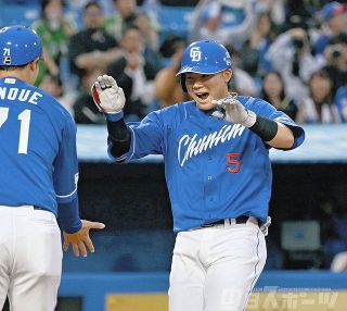 ヤクルト―中日　村松
