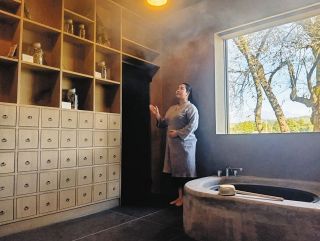 多忙な現代人の疲れを「いたわる」薬草サウナがオープン　富山県立山町に名称は「moyamoya」