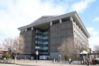 「コロナかも」マスク着けずに授業続行、後に陽性判明　高山市の小学校教諭