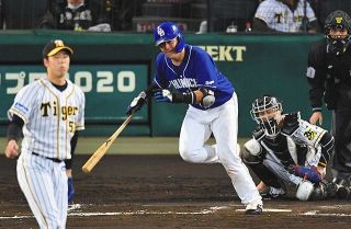 中日・木下拓が “天敵”阪神・青柳からプロ初の三塁打を含むマルチ安打 バット変更が効果てきめん