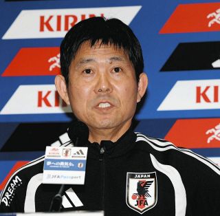 サッカー元日本代表主将『黄金のキャプテン翼』名場面ショット