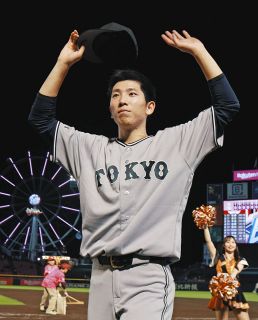 巨人】ソフトバンクから移籍の松田宣浩、背番号「23」のユニホーム初