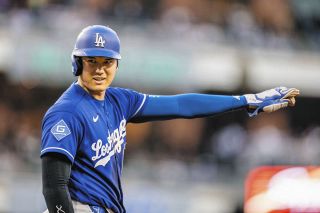 大谷翔平、ついに出た初安打は貴重なタイムリー…一塁ベース上でガッツ