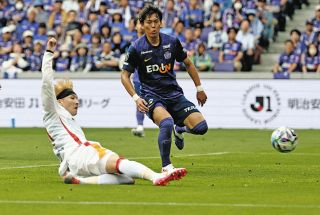 J1名古屋】楢崎正剛AGKコーチV魂注入「優勝するクラブはこうだ、という
