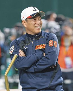 ロッテ】岡大海の逆転サヨナラ弾バットをプレゼント 殊勲の一発で折れ