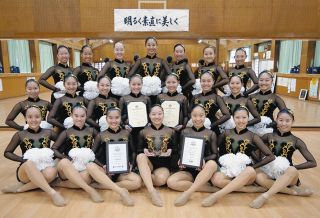 桃山窯 45年の集大成 京都出身陶芸家 木村好博さん ：日刊県民福井Web