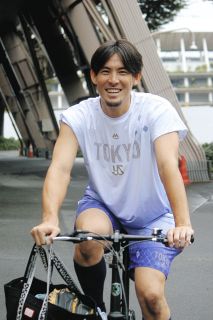 ヤクルト・吉村貢司郎、500万円増の2100万円でサイン 侍ジャパン・吉見