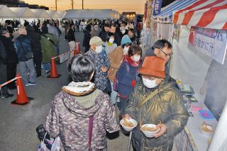 三好達治 絶筆の直筆原稿 親族宅に「春の落葉」 県文学館職員が発見