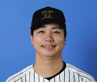 one of the answer 松田宣浩　限定出品 松田宣浩がプロ16年目を振り返る 成績は「ゾッとする」来季へは
