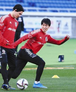 鎌田大地「自分の良さを出さないと試合に出られない」 自身初の韓国戦でのゴールに意欲【サッカー日本代表】
