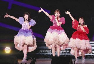 AKB48峯岸みなみ卒業コンサートに大島、指原、小嶋、篠田ら続々出演