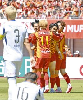 J1名古屋】楢崎正剛AGKコーチV魂注入「優勝するクラブはこうだ、という