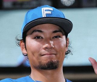 絶品】 三浦貴 元読売ジャイアンツ 手袋＆リストバンド メルカリ