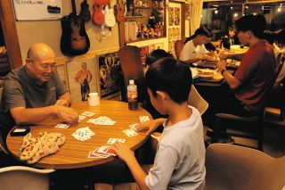 「子どもや教育の予算は少ない。何でだろうね」　物価高に苦しむ子ども食堂、毎月持ち出しで漏れるため息
