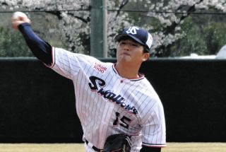 ヤクルト】「やっと勝てた」4番手で登板の小沢怜史が今季初勝利