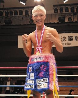 ボクシング】中谷潤人が公開練習、「足って感覚がすごく繊細なんで
