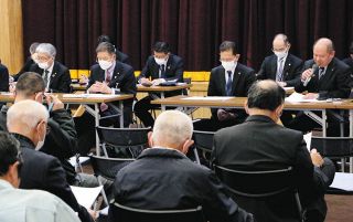 人口減、DX推進や木の産業づくり…地域の未来像は　木曽町行政懇談会