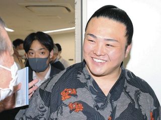 山本亮平『呉須染付皿』初期伊万里 李朝 古唐津 黒高麗 オンギ くらわんか 山本亮平さんの「おおらかで気持ちがいいうつわ」高橋みどりの食卓の