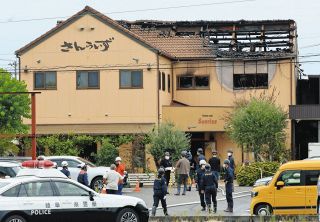 【動画】「人が刺された。ガソリンをまいている」岐阜県本巣市のケーキ店で3人死亡、殺人と放火で捜査
