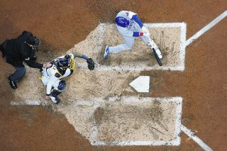 【MLB】米メディアも待ってた！鈴木誠也の4試合ぶりタイムリーは「三塁線をまさに撃ち抜いた打球」