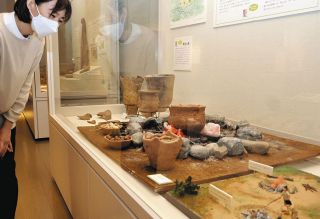 大昔、松阪ではどんな暮らしをしていたか？　市文化財センターで出土品やジオラマ展示