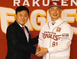 侍ジャパン』は長嶋茂雄監督がアテネ五輪予選を指揮、06年「王ジャパン