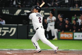 なにわ男子」大橋和也が巨人―中日戦で始球式 ピンクのリストバンドを身