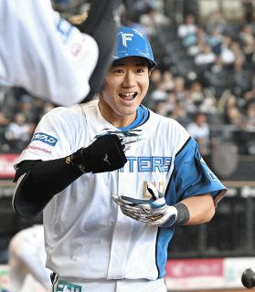 ロッテ】岡大海の逆転サヨナラ弾バットをプレゼント 殊勲の一発で折れ