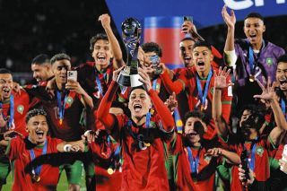 早い者勝ちJFAProライセンス 支給品 非売品ダウンコート 内田篤人着用モデル JFAユニクロサッカーキッズ」キャプテンに内田篤人氏が就任