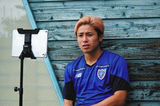 【FC東京】日本代表DF小川諒也「いろんなことができるSBを目指したい」左利きの右SBで新たな発見